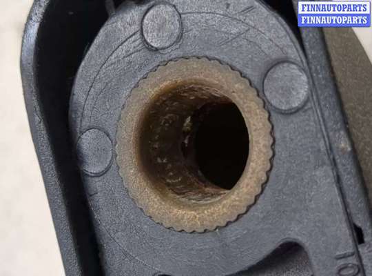 купить Щеткодержатель на Peugeot 307 2001-2008