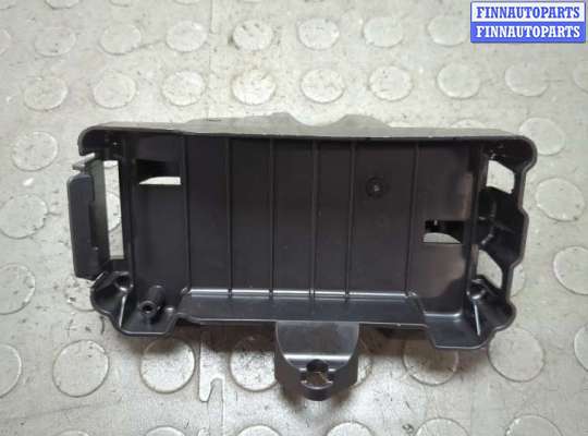 купить Кронштейн блока управления на Volvo S90 2016-2020