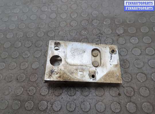 купить Кронштейн усилителя бампера на Nissan Pathfinder 2012-2020