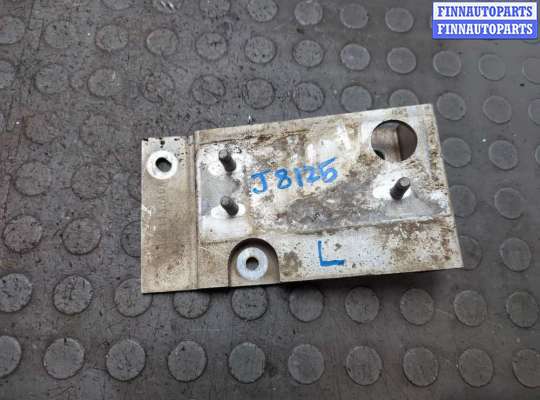 купить Кронштейн усилителя бампера на Nissan Pathfinder 2012-2020