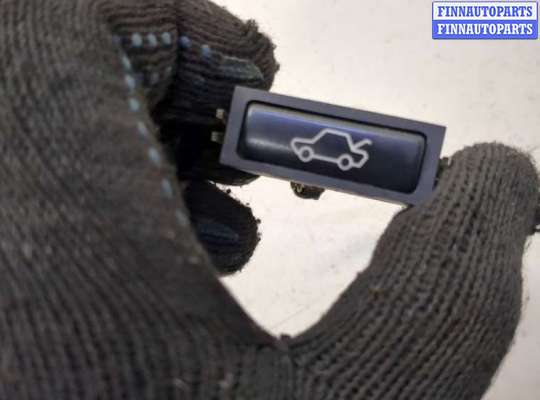 купить Кнопка открывания багажника салонная на BMW 5 E39 1995-2003