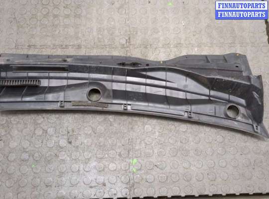 купить Жабо под дворники (дождевик) на Toyota Corolla Verso 2004-2009