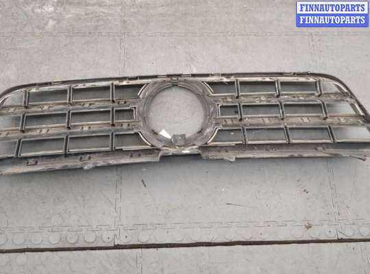 купить Решетка радиатора на Volkswagen Touareg 2002-2007
