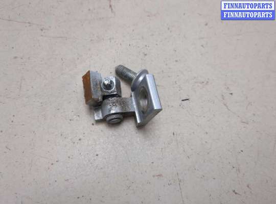 купить Петля двери на Skoda Yeti 2009-2018