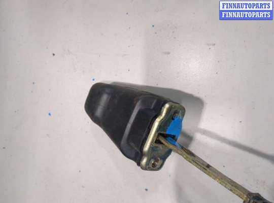 купить Ограничитель двери на Volkswagen Passat 4 1994-1996