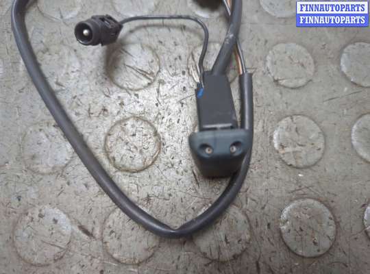 Форсунка омывателя фары / стекла на Mercedes-Benz E (W124)