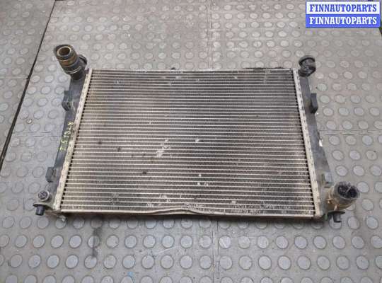 Радиатор охлаждения двигателя FO2143665 на Ford Fusion 2002-2012
