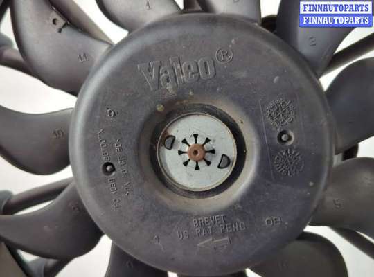 Панель передняя (телевизор) на Audi A4 (8E/8H, B6)