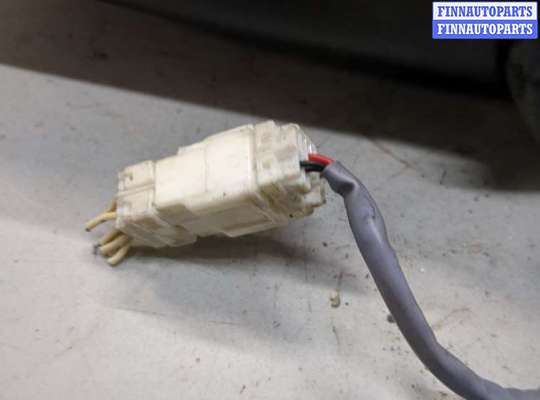 купить Зеркало боковое на Nissan Note E11 2005-2013