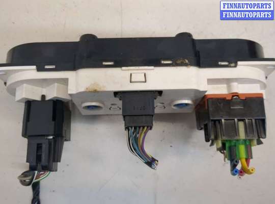 Блок управления печкой на Ford Explorer IV (U251)