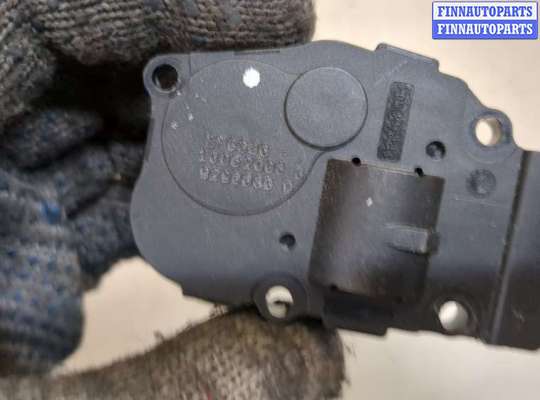 купить Электропривод заслонки отопителя на Mercedes GL X164 2006-2012