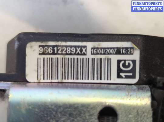 купить Ремень безопасности на Peugeot 307 2001-2008