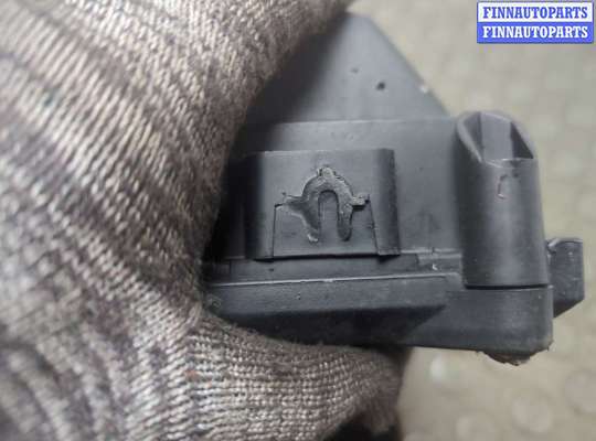 Корпус воздушного фильтра на Opel Meriva A