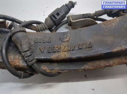 купить Ступица (кулак, цапфа) на Volkswagen Touareg 2002-2007
