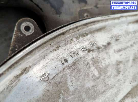 Корпус воздушного фильтра на Mercedes-Benz S (W126)