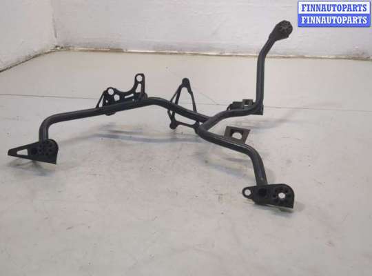 купить Кронштейн (лапа крепления) на BMW 7 E38 1994-2001