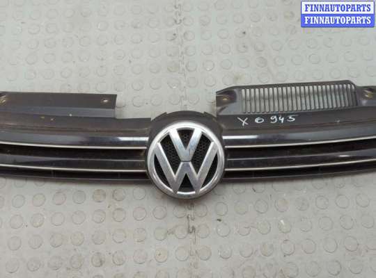 купить Решетка радиатора на Volkswagen Golf 6 2009-2012