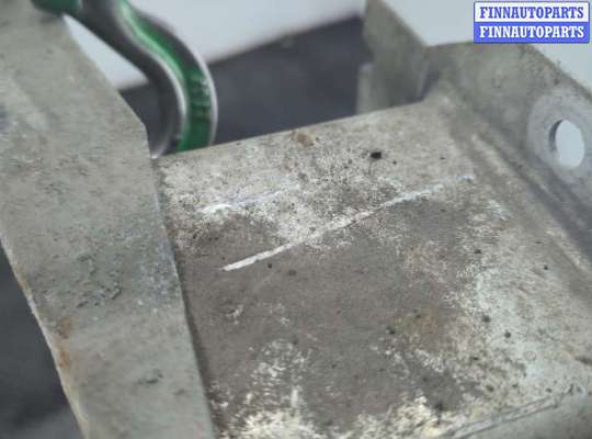 Усилитель бампера на Opel Astra J