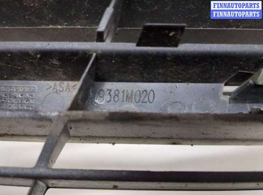 Решетка радиатора на Nissan Tino V10