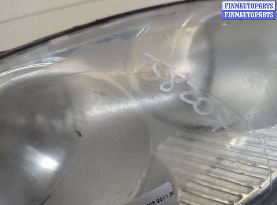 Фара передняя на Volkswagen Jetta V (1K)