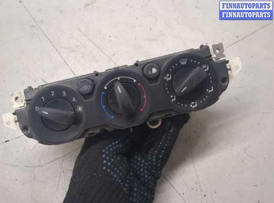 купить Переключатель отопителя (печки) на Ford Focus 2 2005-2008