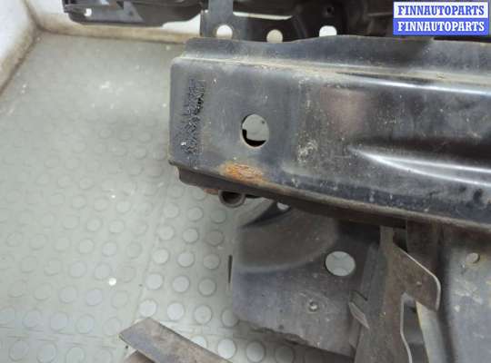 купить Рамка передняя (телевизор) на Volkswagen Passat 6 2005-2010