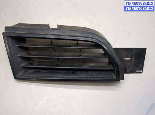 Заглушка (решётка) бампера MT577746 на Mitsubishi Carisma 1995-2004