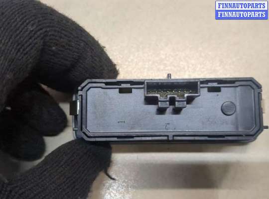 купить Кнопка открывания багажника салонная на Volvo XC40 2017-2025