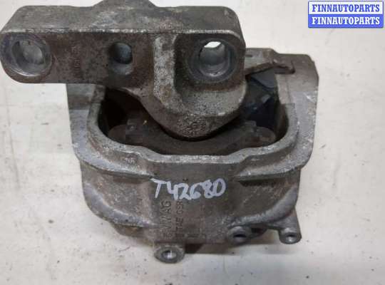 Подушка крепления двигателя VG2342585 на Volkswagen Touran 2003-2006