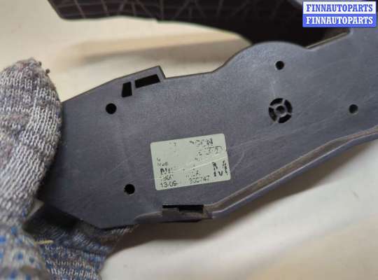 купить Педаль газа на Infiniti QX70 2013-2018