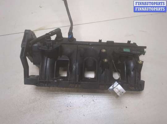 Коллектор впускной RN1587580 на Renault Scenic 2009-2012