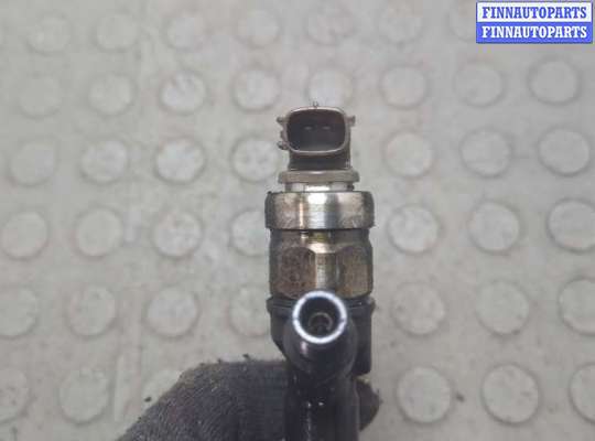 Форсунка топливная на Toyota RAV4 III (XA30)