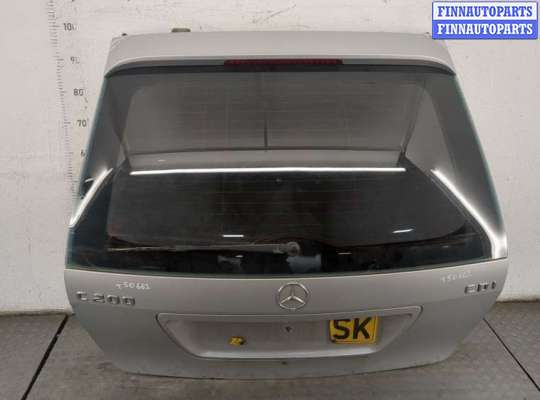 Обшивка крышки (двери) багажника MB1571066 на Mercedes C W203 2000-2008