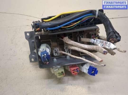купить Блок предохранителей на Subaru Forester (S11) 2002-2008