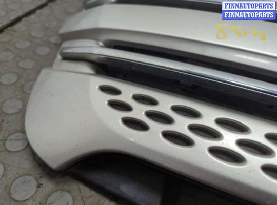 купить Решетка радиатора на Ford Explorer 2010-2015