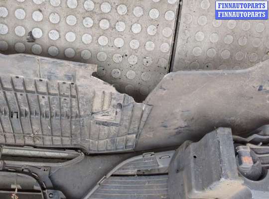купить Заглушка (решётка) бампера на Audi A4 (B8) 2007-2015