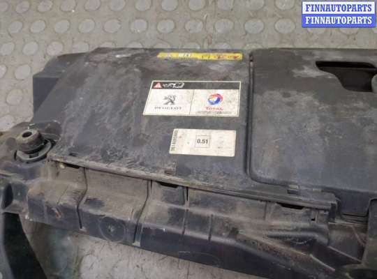 купить Накладка замка капота на Peugeot 308 2013-2021