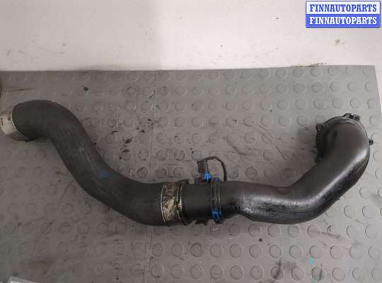 Купить Патрубок интеркулера на Mercedes E W212 2009-2016 Патрубок интеркулера MB1597550 на Mercedes E W212 2009-2016