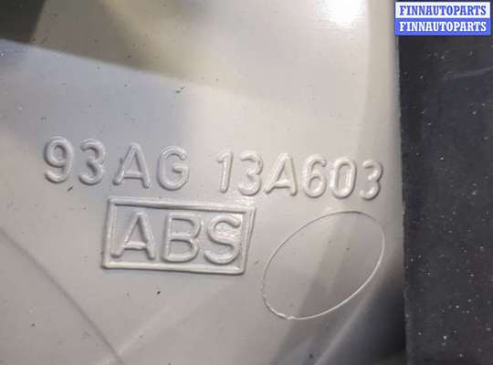 купить Фонарь (задний) на Ford Escort 1995-2001