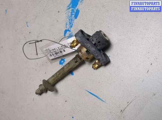 Замок капота на Ford Mondeo III