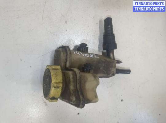 Бачок гидроусилителя на Ford Fusion (JU)