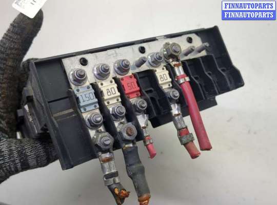 купить Блок предохранителей на Volkswagen Passat 5 1996-2001