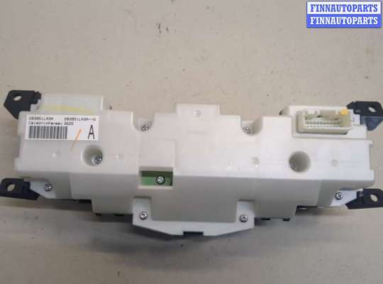 купить Панель управления магнитолой на Infiniti QX80 2014-2017