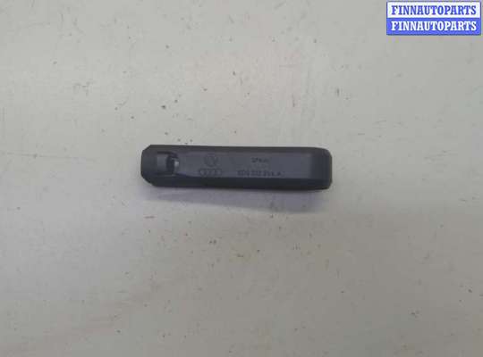 купить Кронштейн (лапа крепления) на Audi Q7 2005-2015