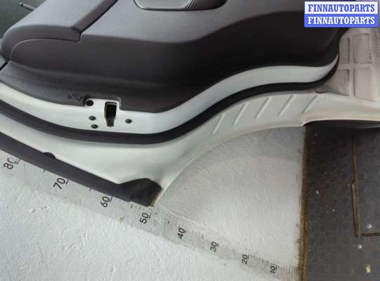 купить Стекло боковой двери на Ford Explorer 2010-2015