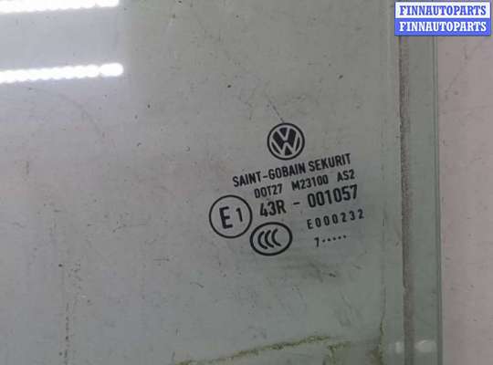 Стекло боковое двери на Volkswagen Golf V (1K)