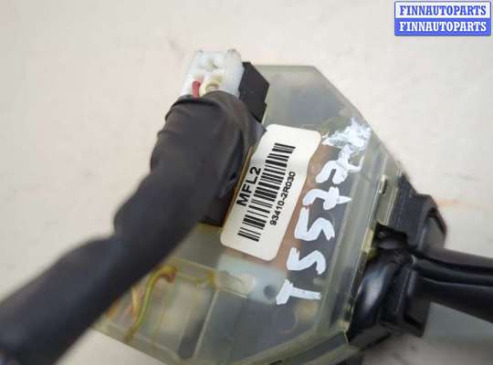 купить Переключатель поворотов на Hyundai i30 2007-2012