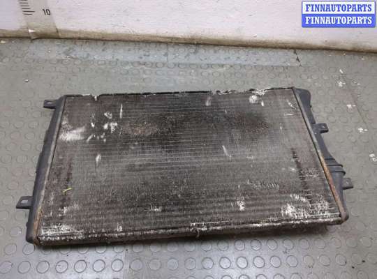 купить Радиатор охлаждения двигателя на Volkswagen Passat 5 2000-2005