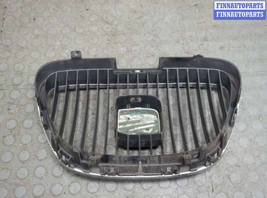 купить Решетка радиатора на Seat Leon 2 2005-2012