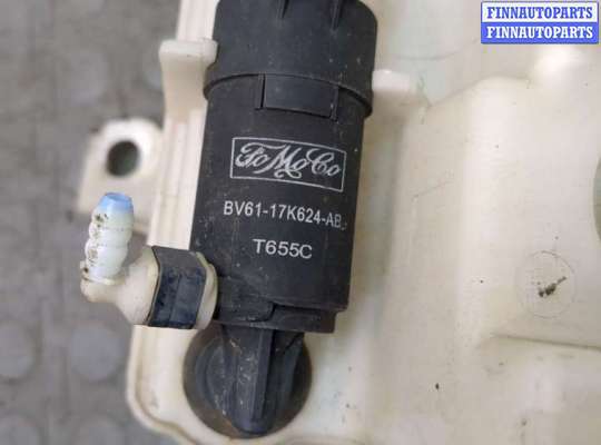 Бачок омывателя на Ford Focus III